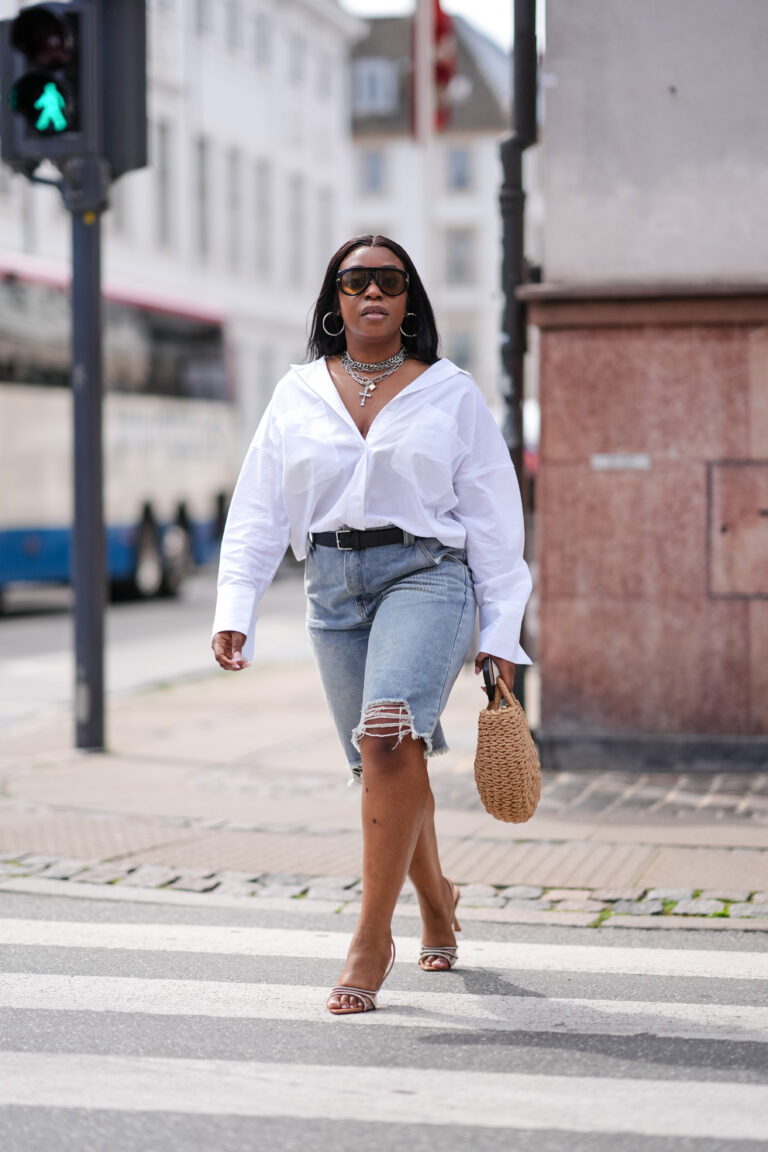 bermuda jeans feminina destroyed