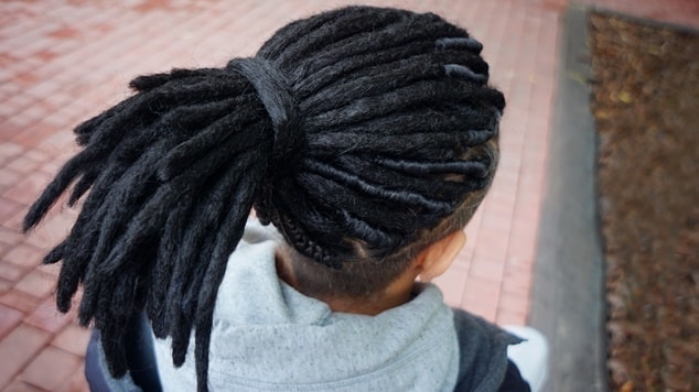 cabelo crespo dread