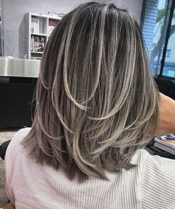 corte cabelo médio liso com franja