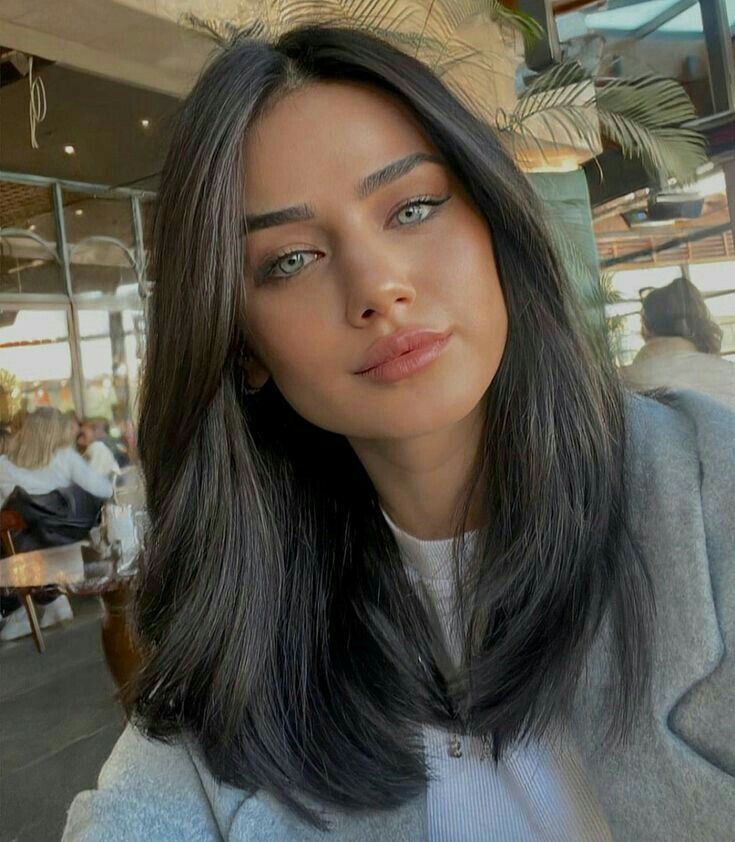 corte cabelo médio liso grosso