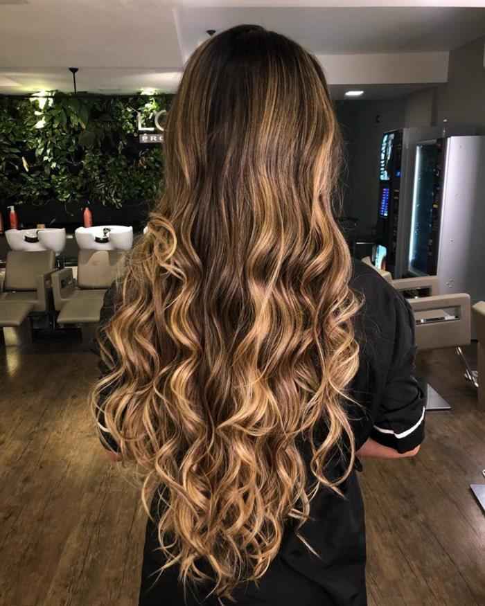 corte repicado cabelo ondulado longo