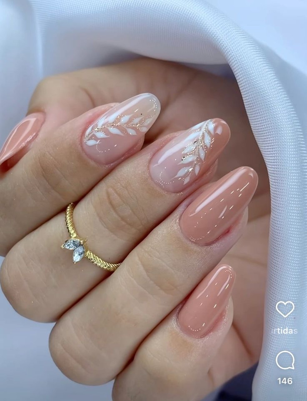 unhas nude francesinha