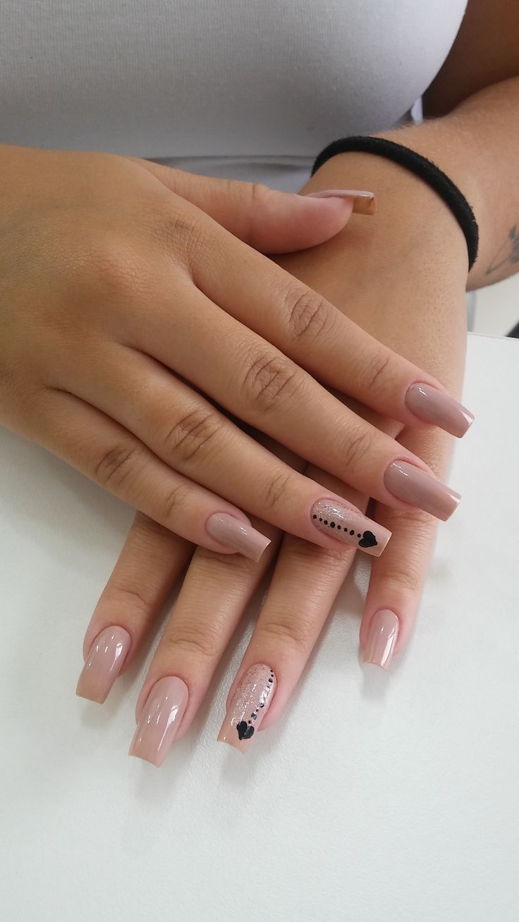 tendências unhas nude 2026