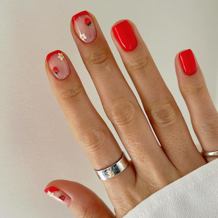 unhas vermelhas francesinha