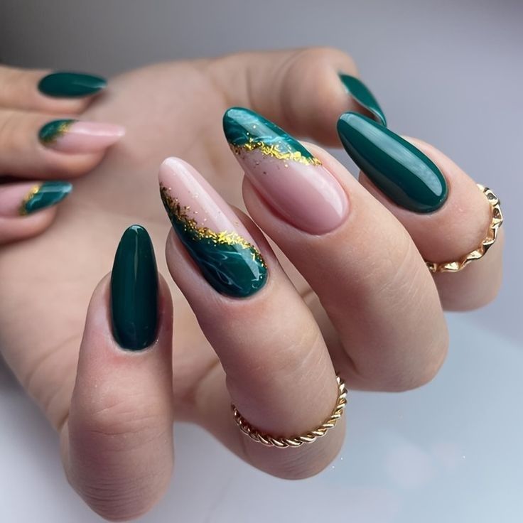 unhas com glitter degradê