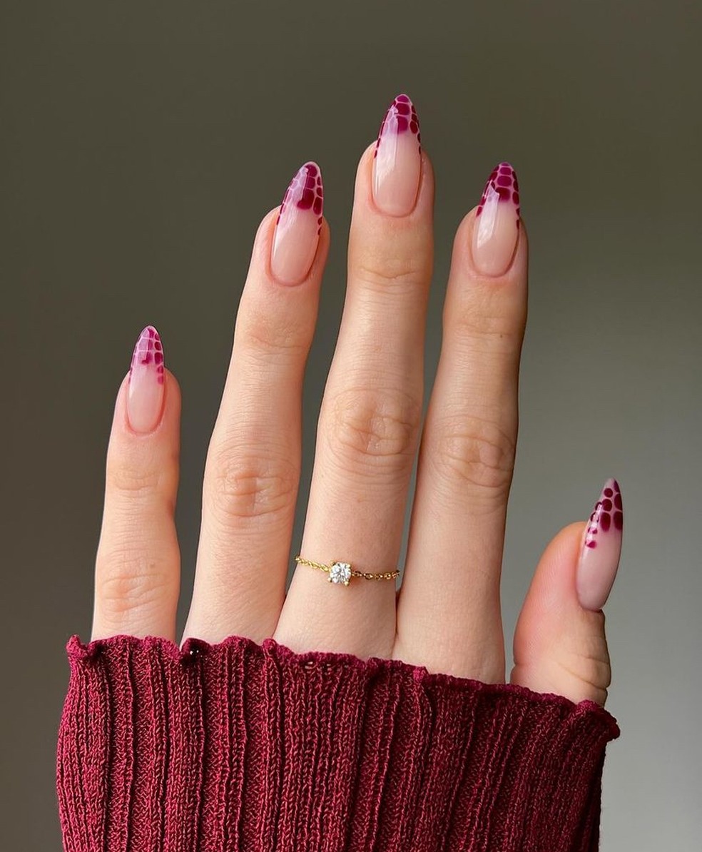 francesinha para unhas compridas