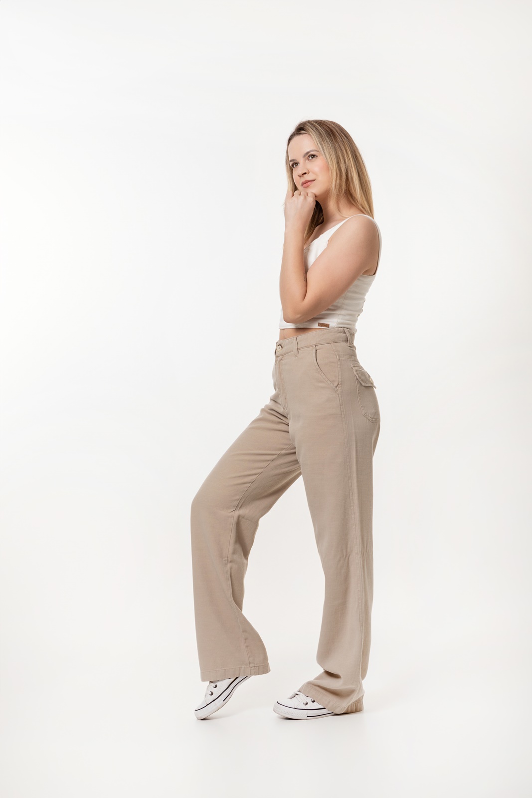 outfit calça wide leg bege