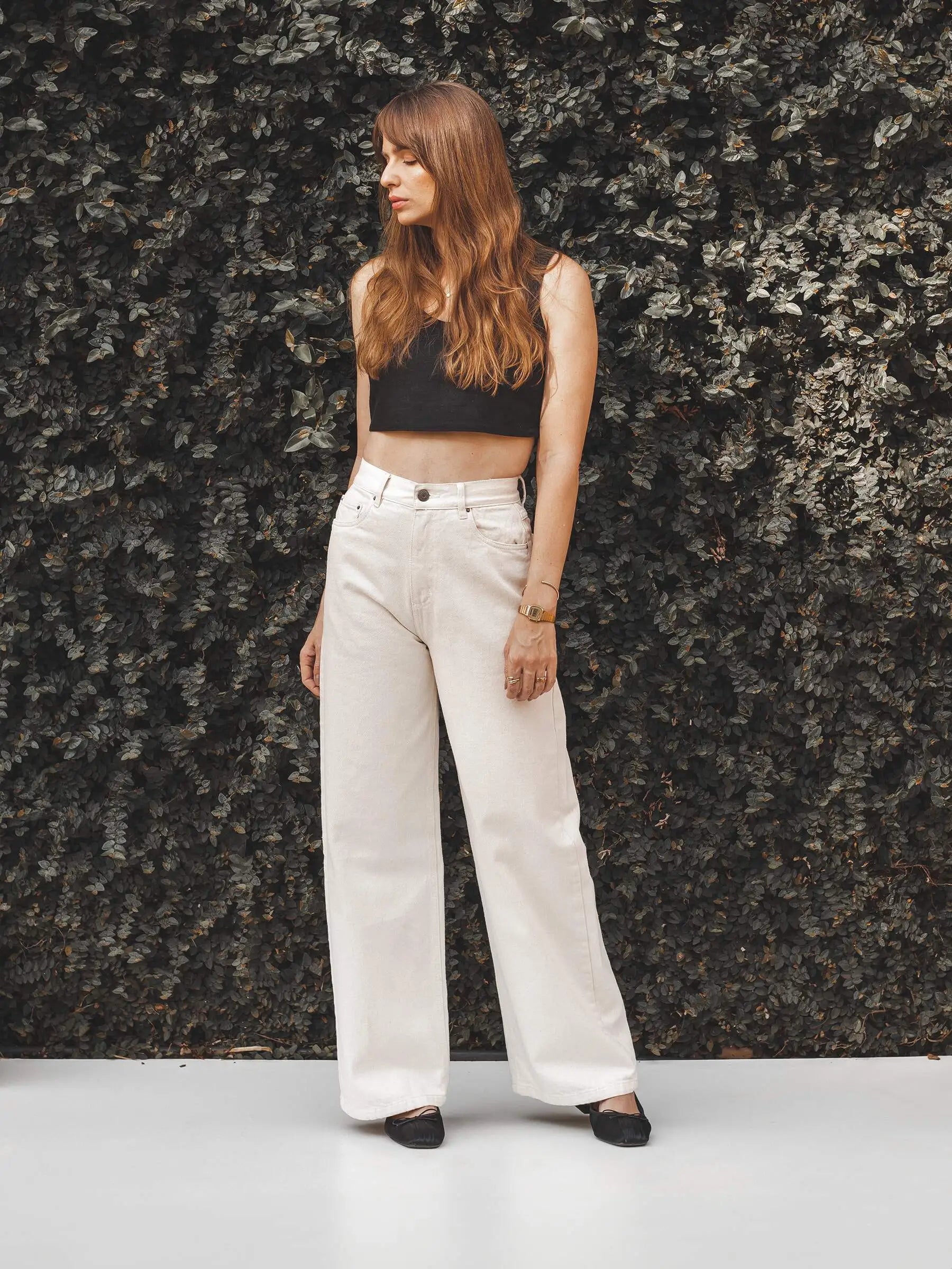 calça bege wide leg combinações