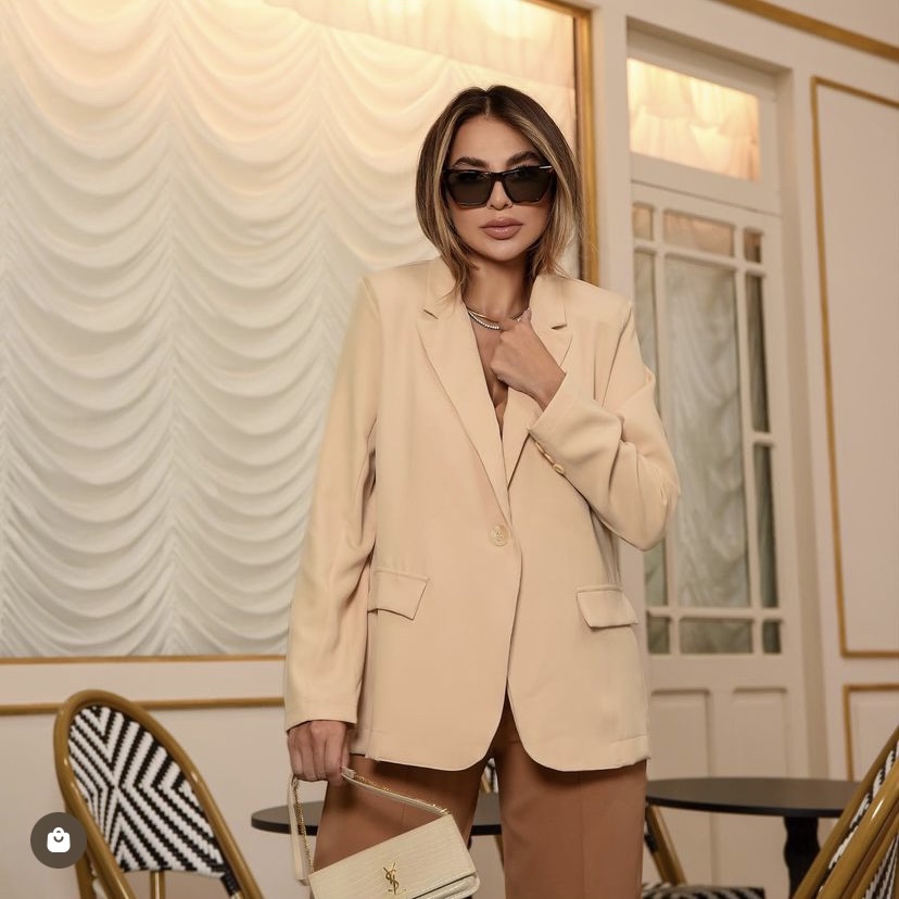 blazer nude para eventos