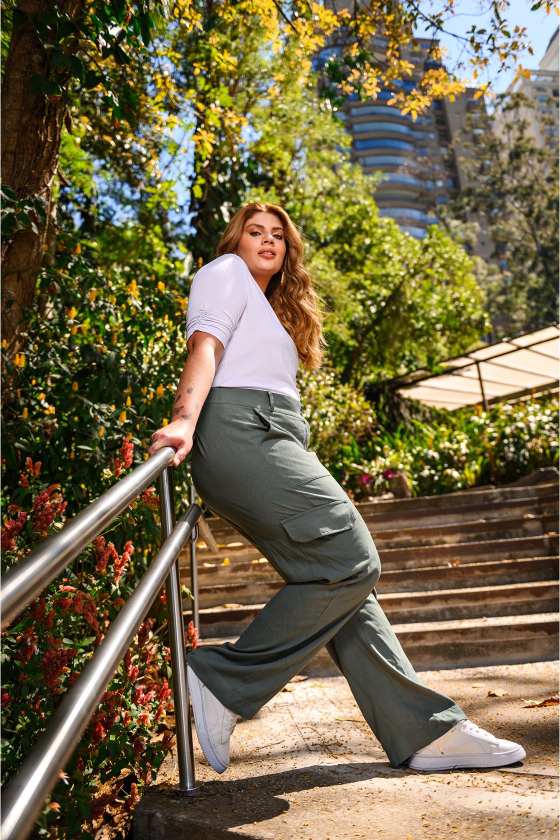 calça cargo alfaiataria monocromático