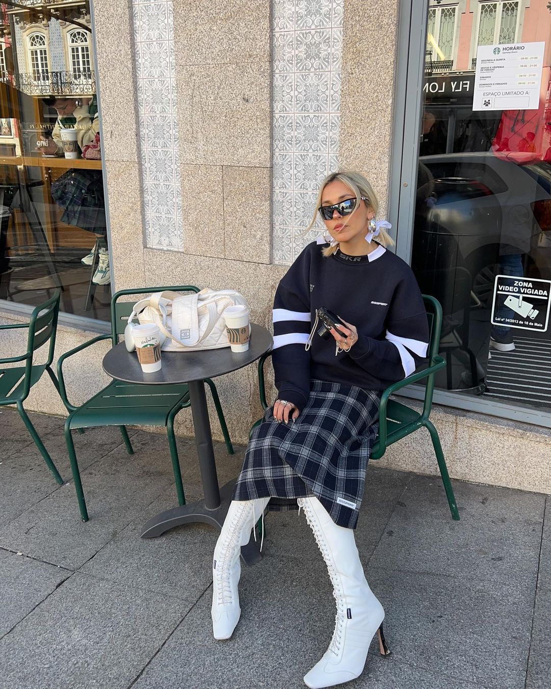 moda com coturno branco