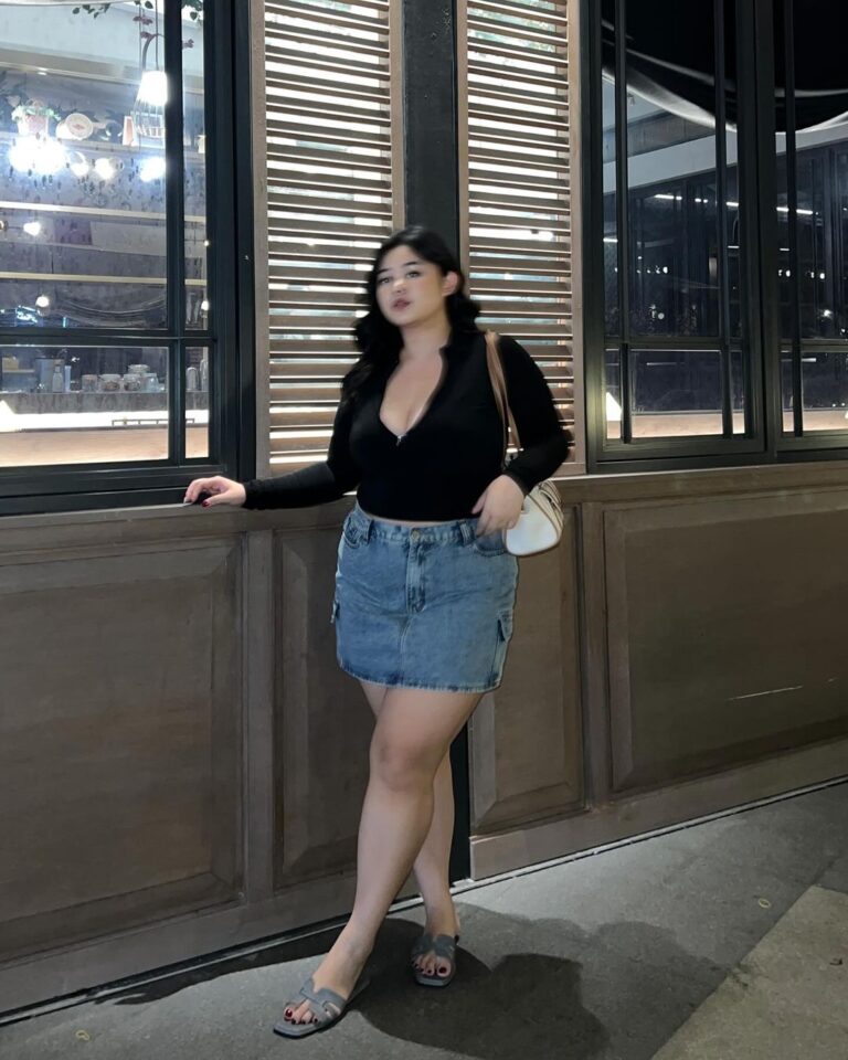looks saia jeans curta 2026