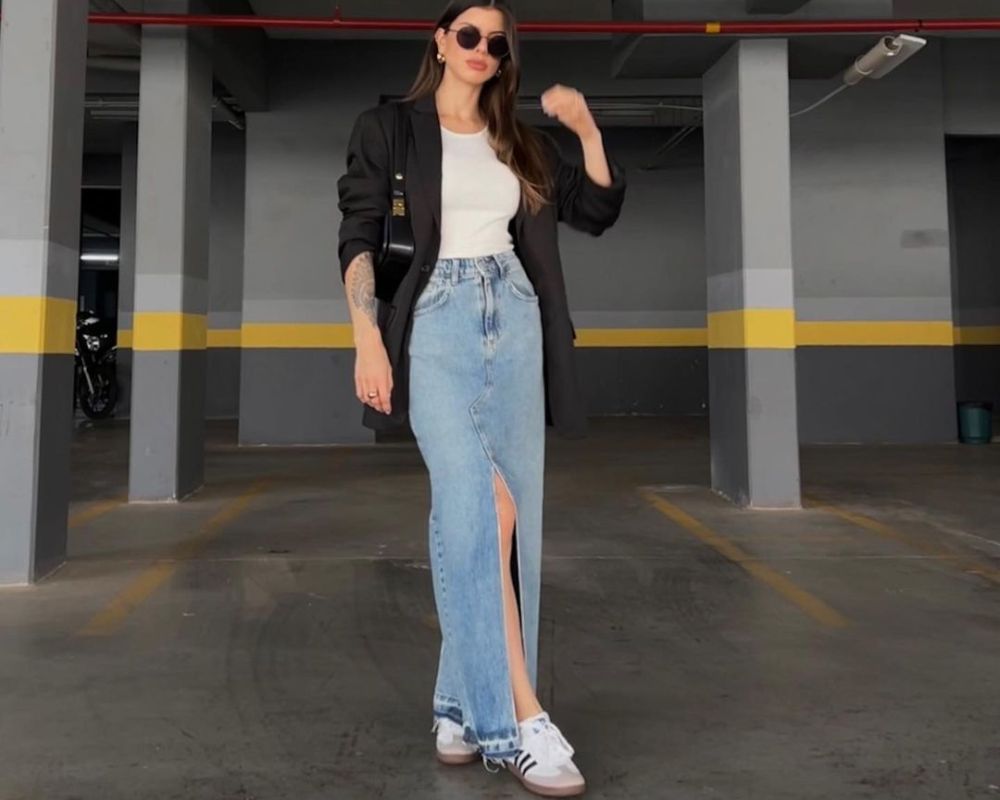 saia jeans e tênis para sair