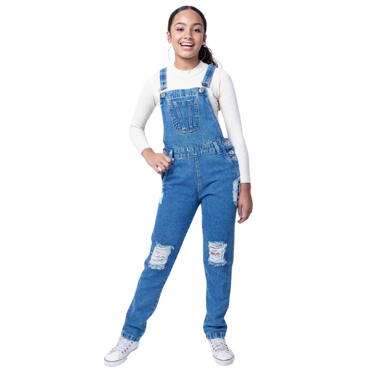 looks com macacão jeans infantil