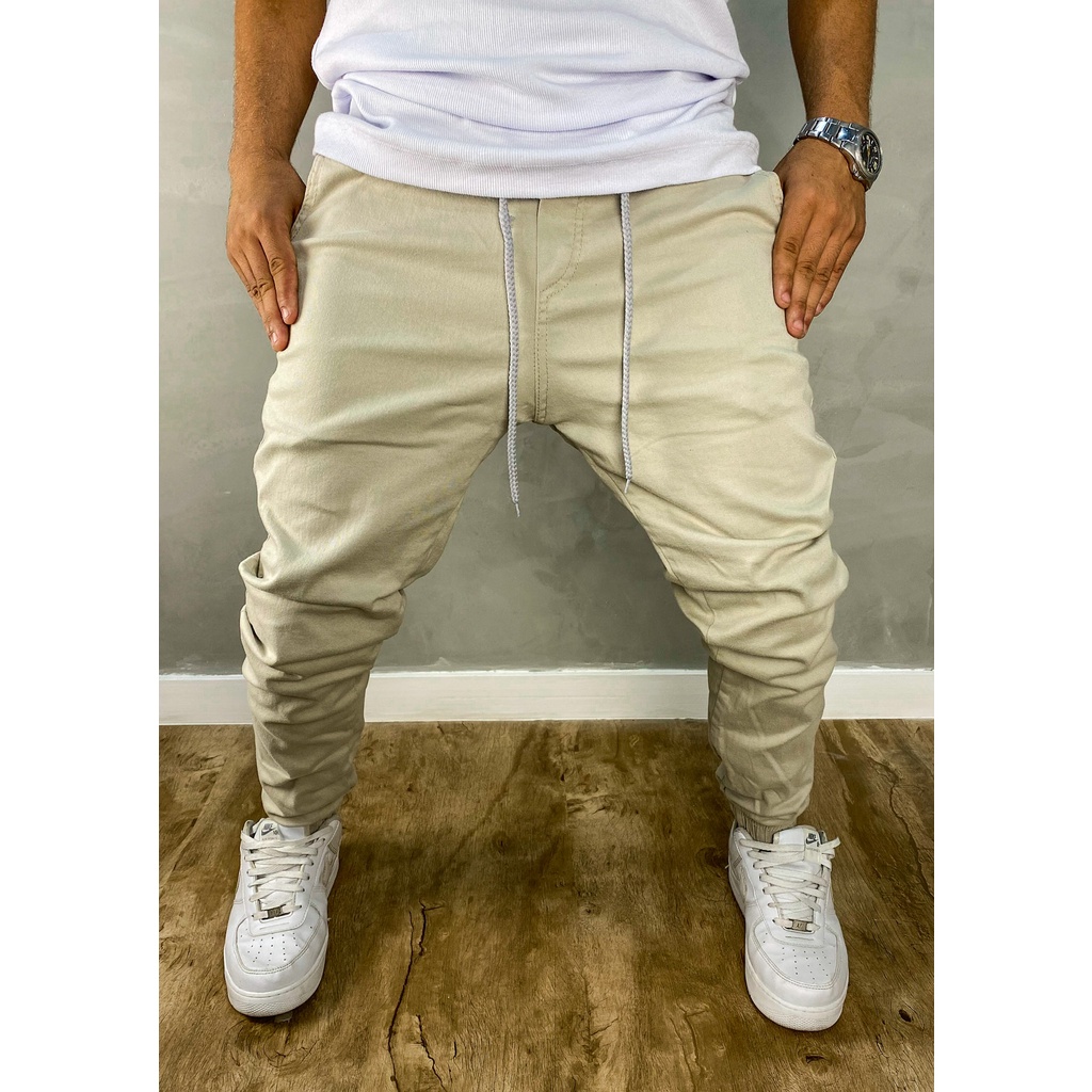 look com calça bege masculina