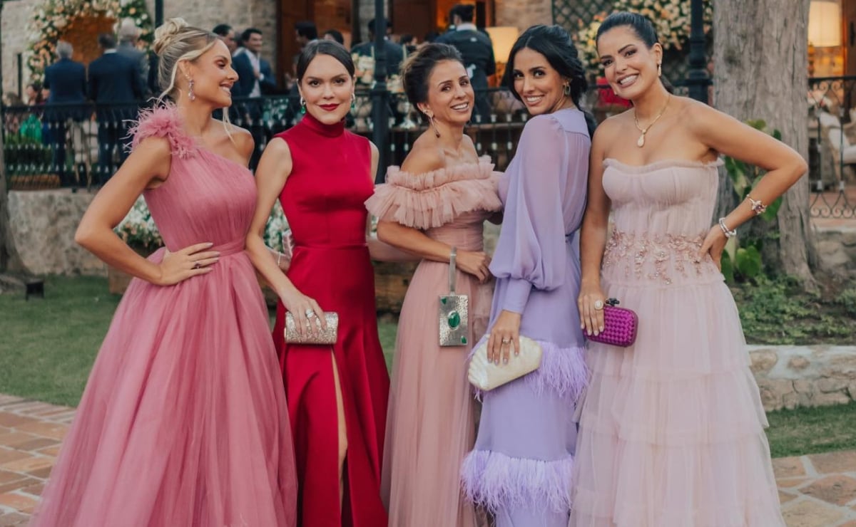roupa para casamento na praia convidada