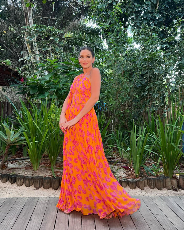 vestido para casamento durante o dia