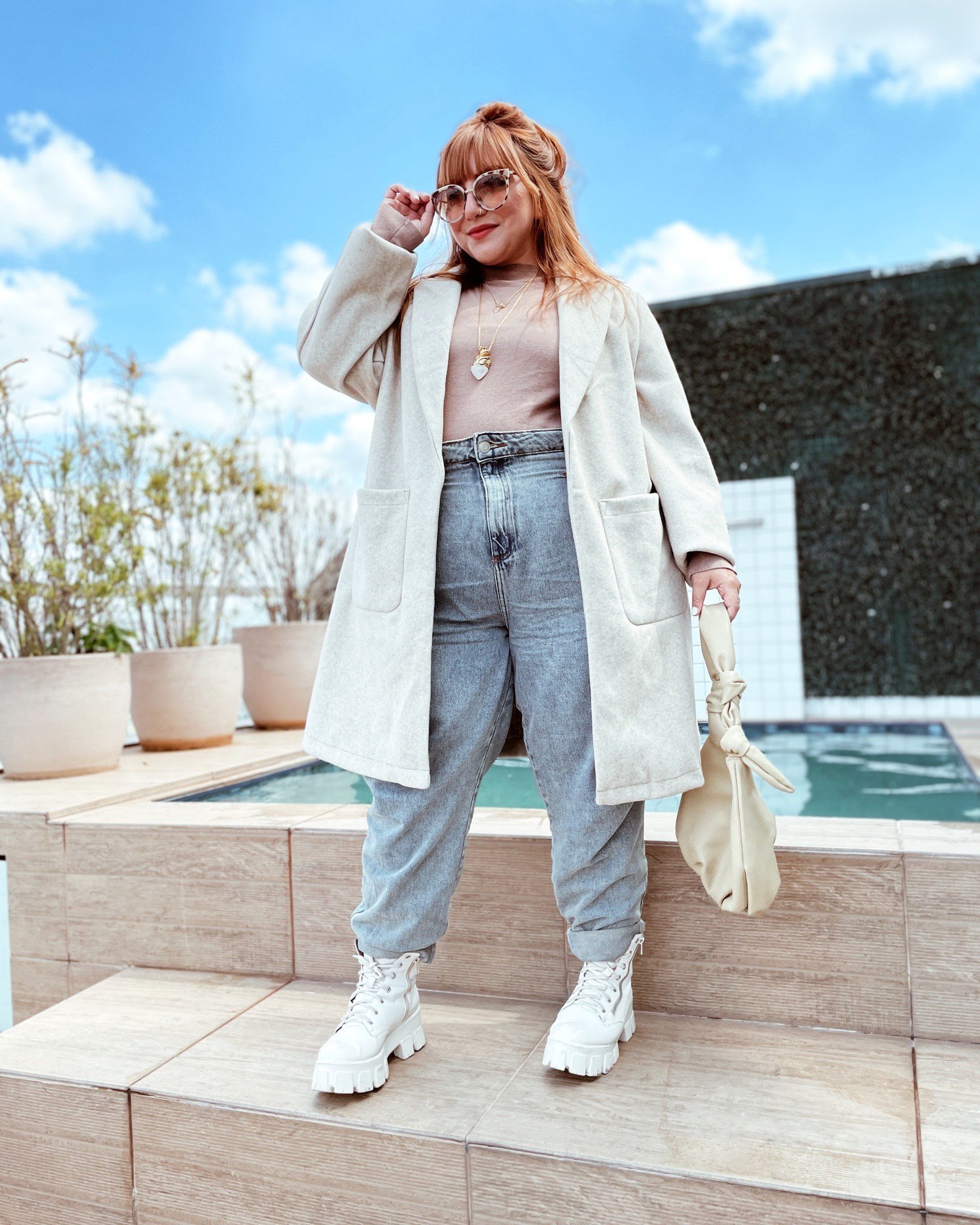 looks com bota branca cano curto