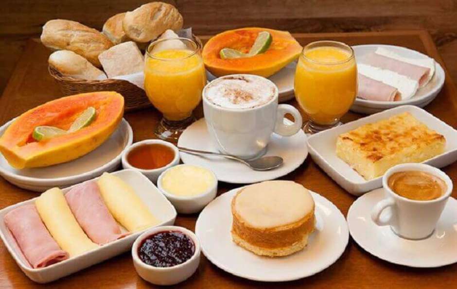 como arrumar mesa de café da manhã para 2 pessoas