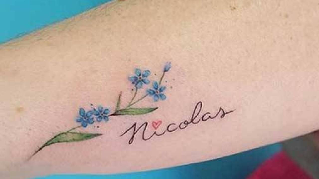 tatuagem de costela nome