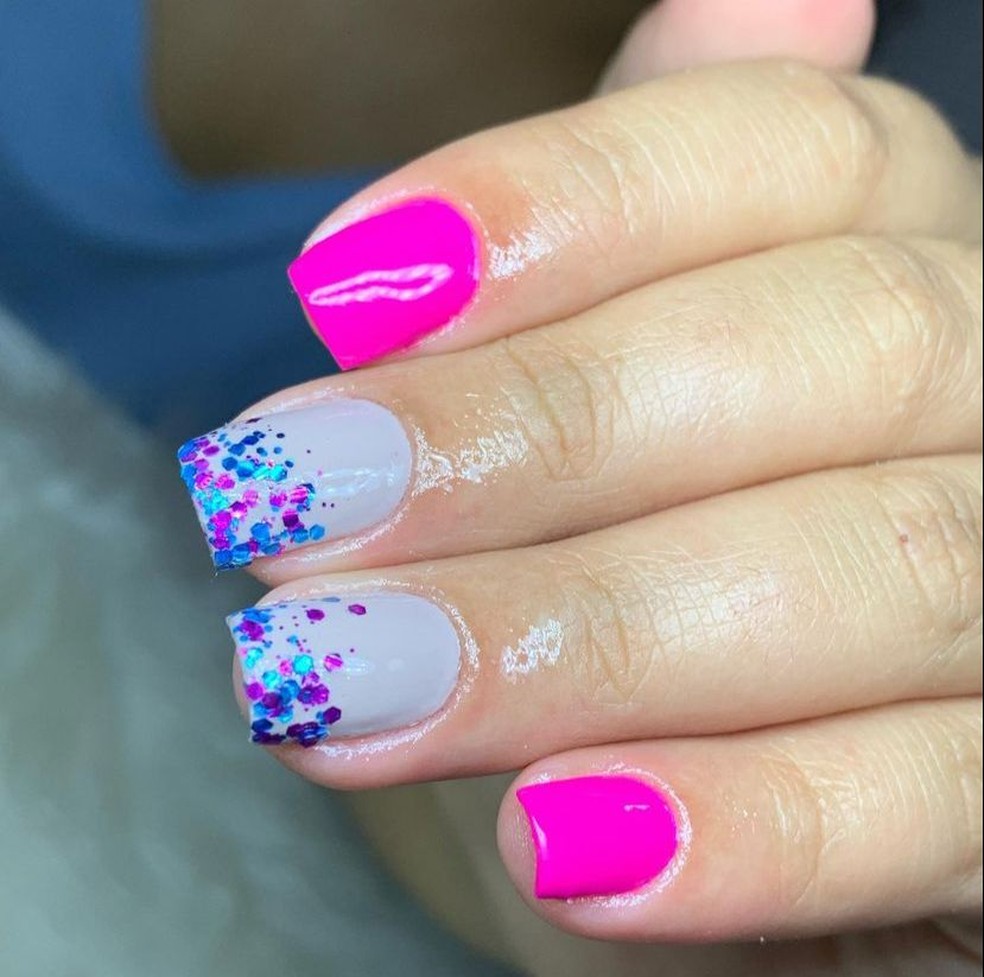 unhas neon carnaval
