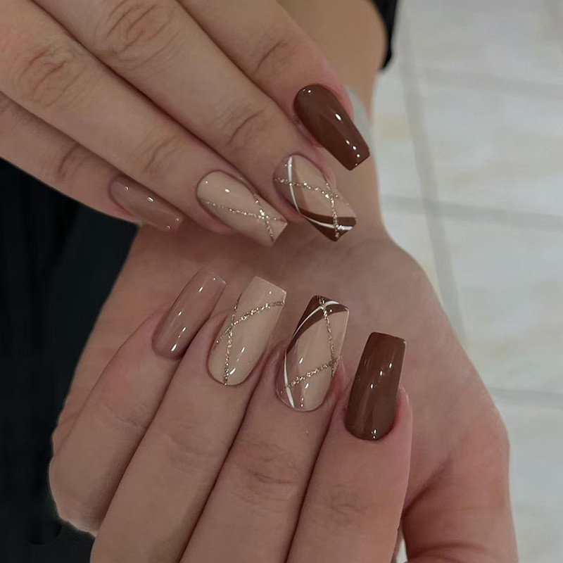 unhas degradê marrom