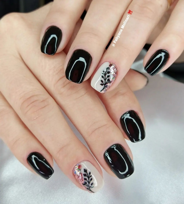 unhas pretas minimalistas