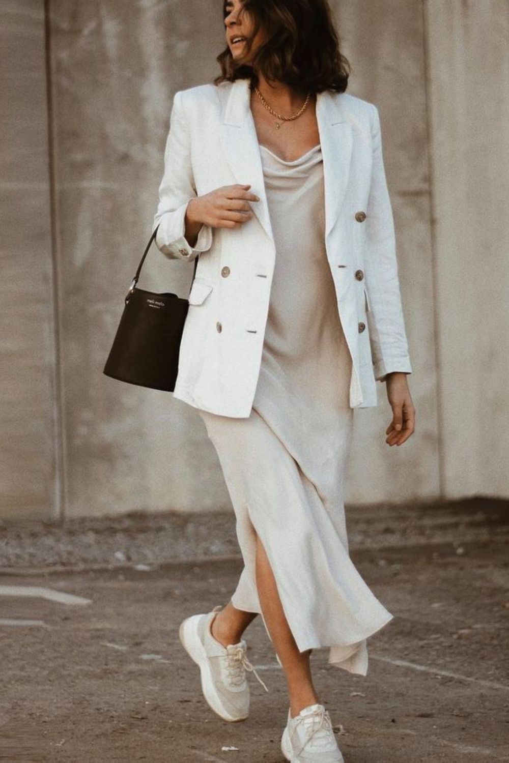 blazer sobre vestido